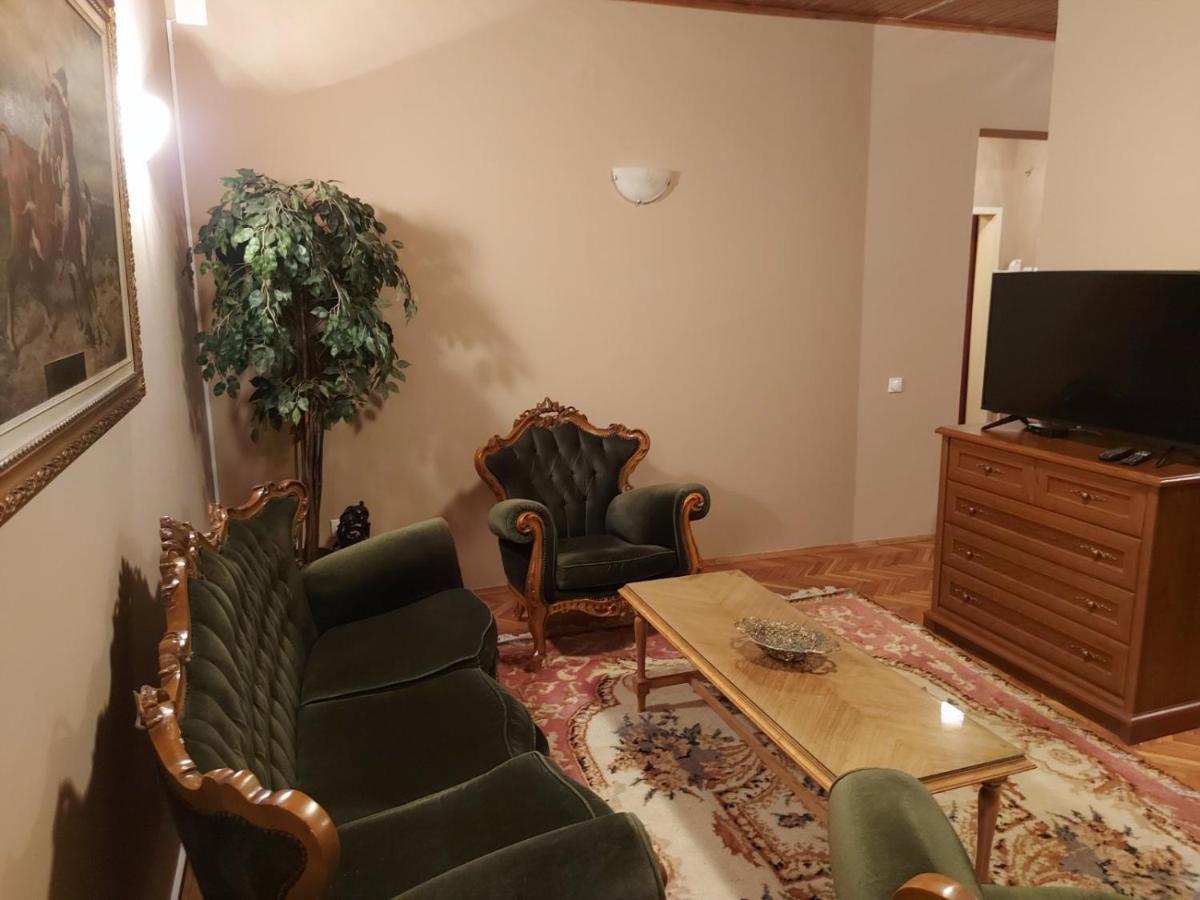 Danica I Vuk Apartment Nis Luaran gambar